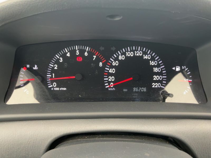 Toyota Corolla 1.6 Compact Edition — zdjęcie 13