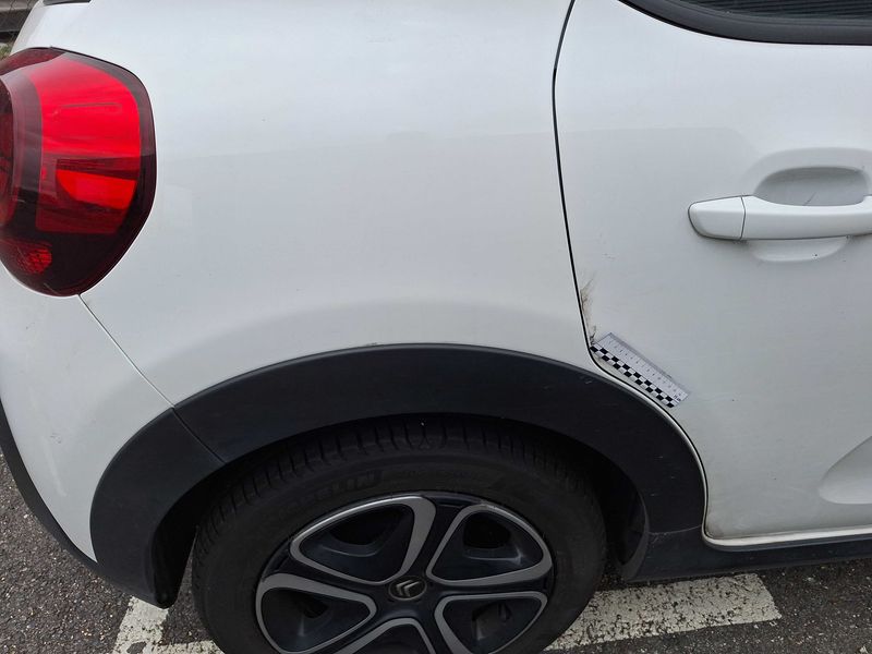 Citroen C3 1.2 PureTech Shine 2018 – снимка 22