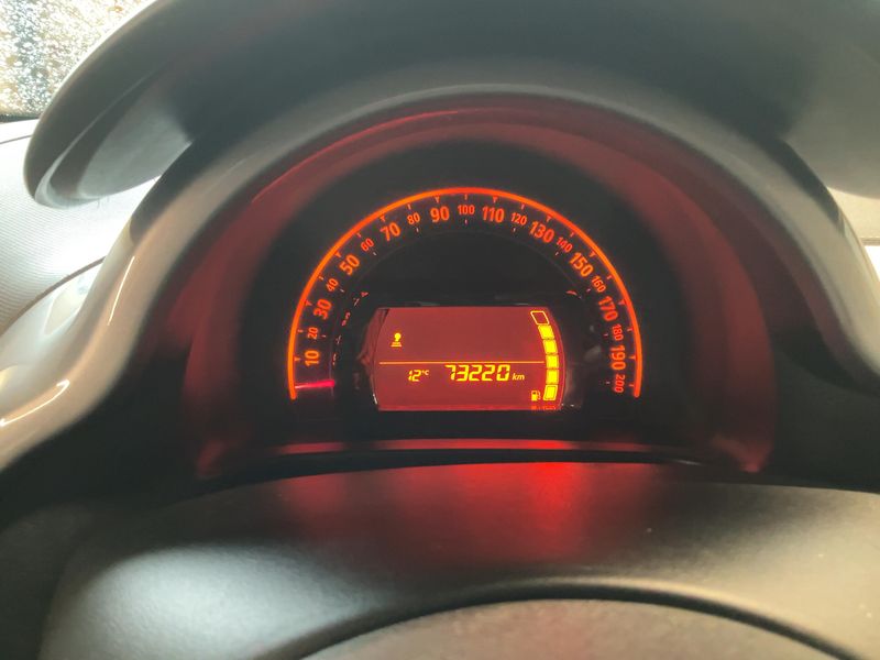 Renault Twingo 1.0 SCe Limited — zdjęcie 13
