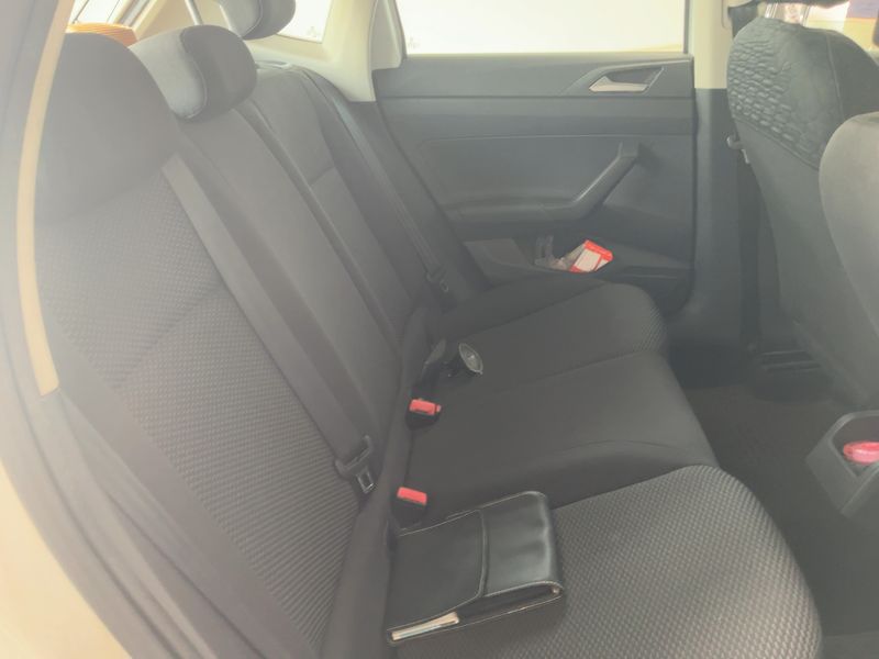 Volkswagen Polo 1.6 TDI Trendline — zdjęcie 14