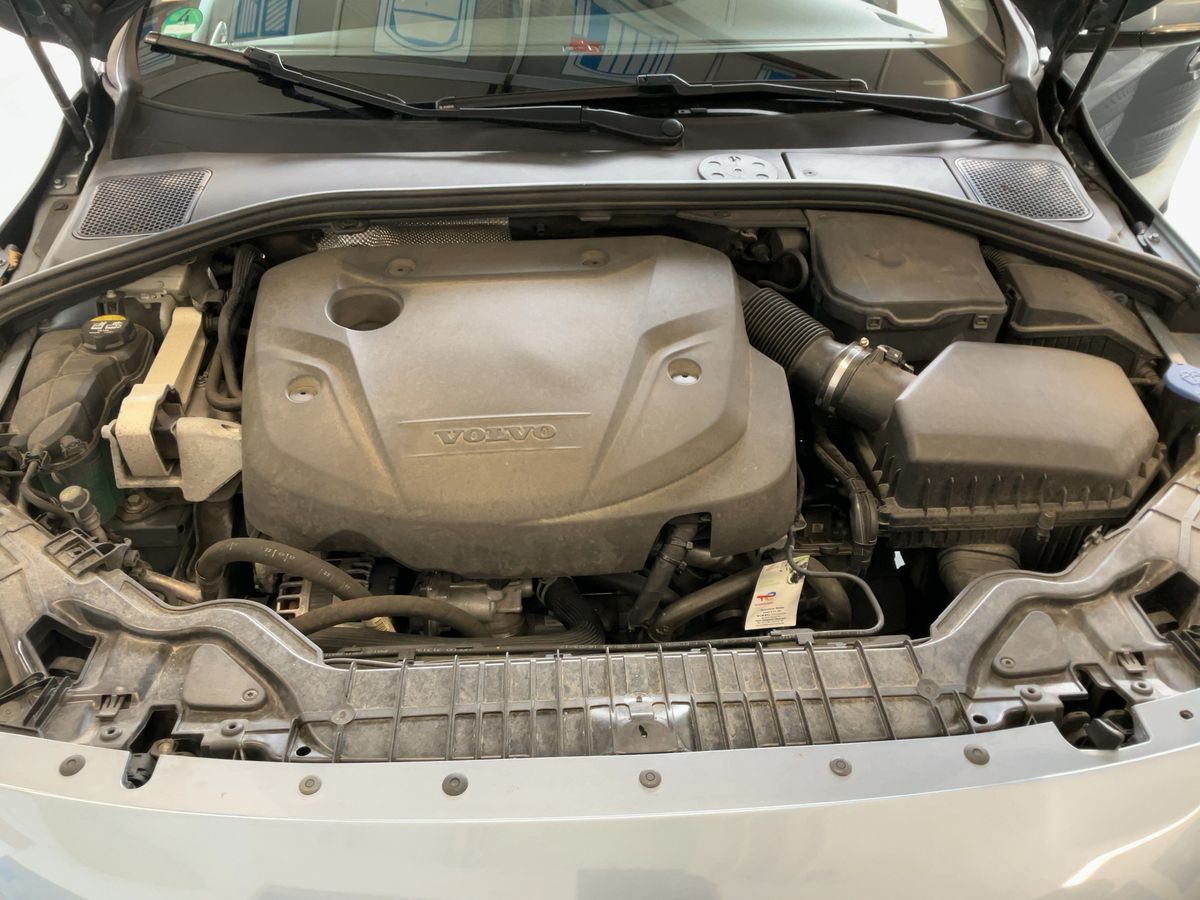 Volvo V60 2017 — photo 27