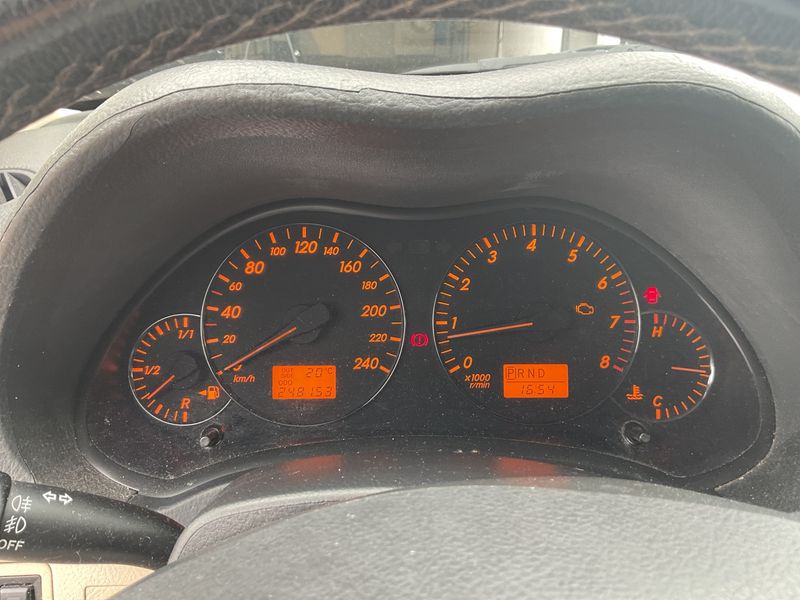 Toyota Avensis 2.0 Executive — zdjęcie 4