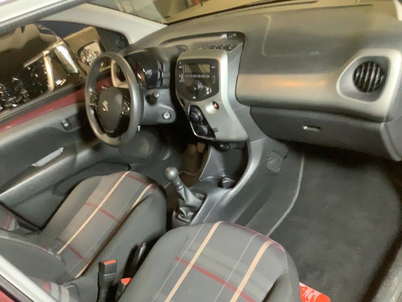 Peugeot 108 1.2 VTi Active — zdjęcie 12