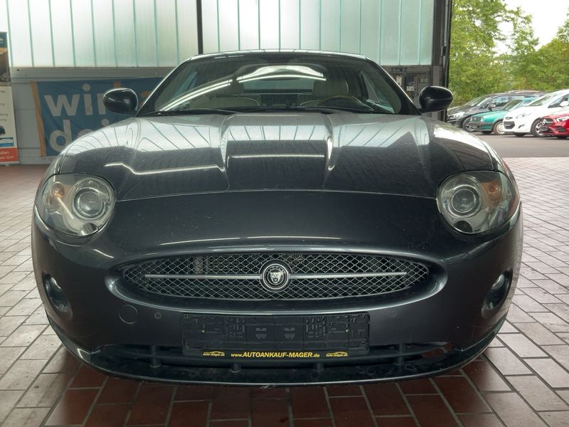 Jaguar XK 4.2 V8 — zdjęcie 9