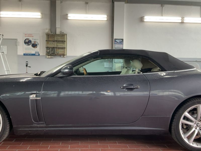 Jaguar XK 4.2 V8 — zdjęcie 4