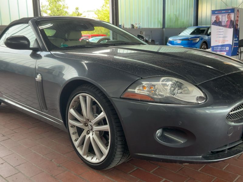 Jaguar XK 4.2 V8 — zdjęcie 8