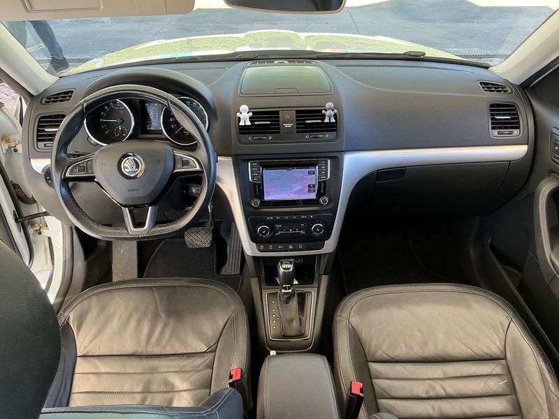 Skoda Yeti 2.0 TDI Ambition Outdoor 4x4 — zdjęcie 12