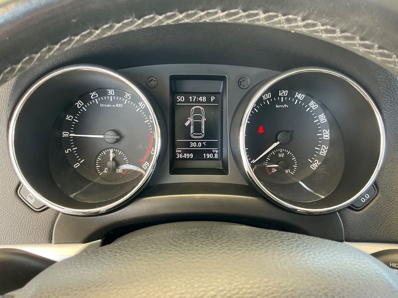 Skoda Yeti 2.0 TDI Ambition Outdoor 4x4 — zdjęcie 13