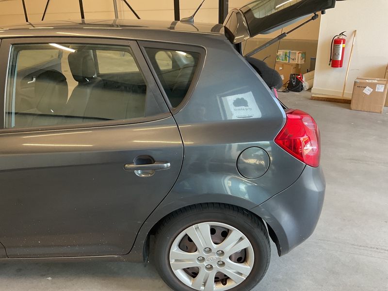 Kia cee'd 1.4 LX 2009 – снимка 22