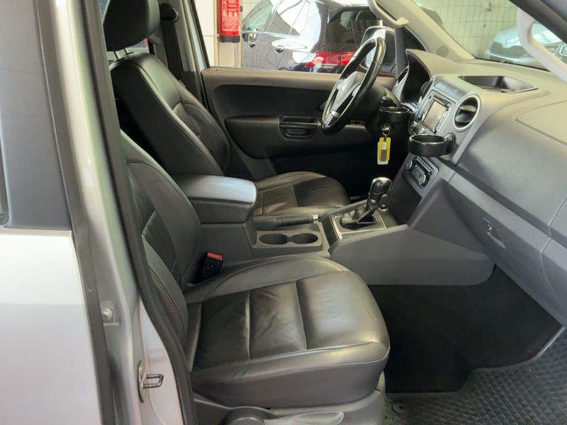 Volkswagen Amarok 2.0 TDI Highline DoubleCab 4Motion — zdjęcie 11