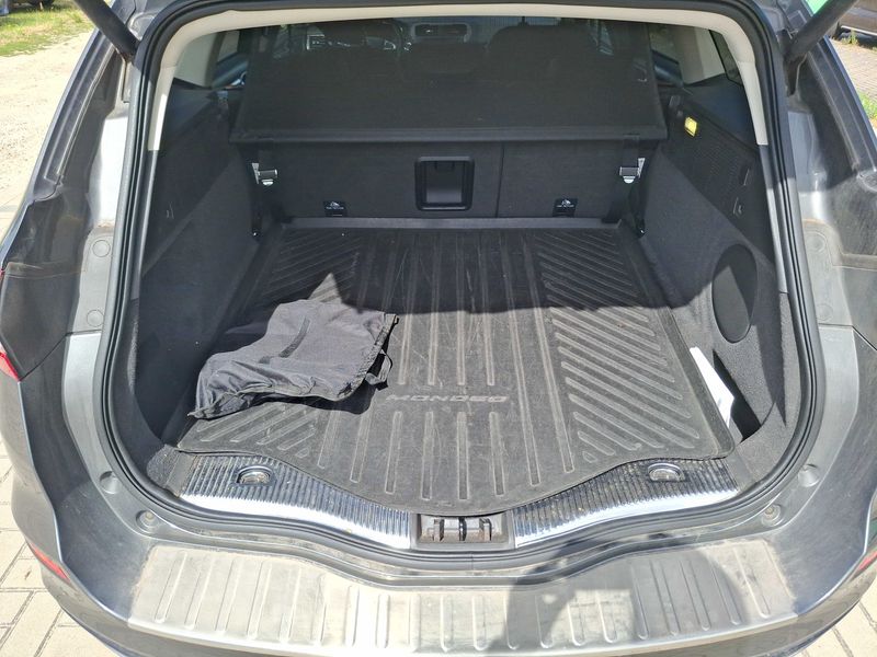 Ford Mondeo 2.0 TDCi Bi-Turbo Titanium — zdjęcie 9