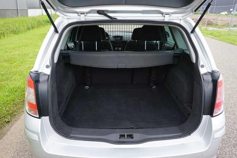 Opel Astra 1.6 Edition 111 "Jahre" — zdjęcie 9