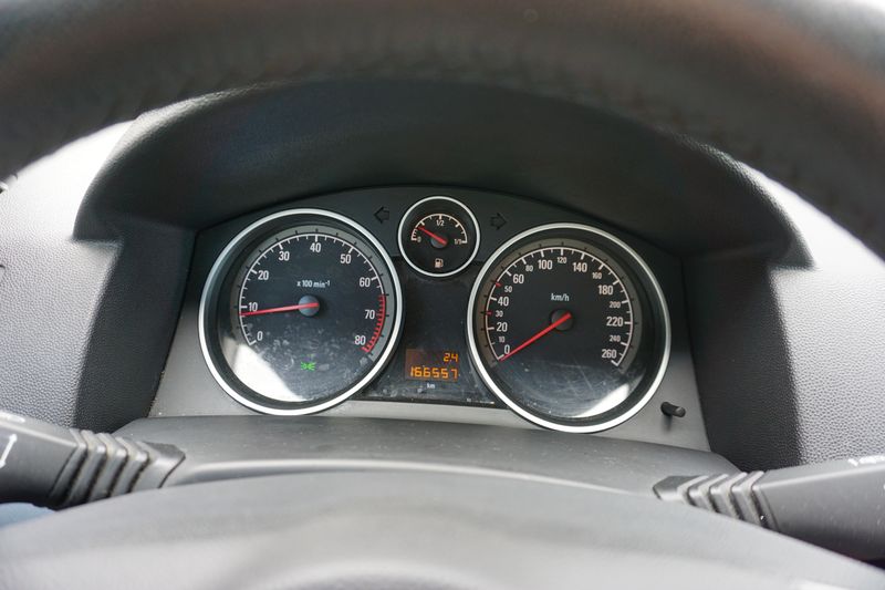 Opel Astra 1.6 Edition 111 "Jahre" — zdjęcie 12