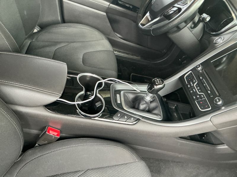 Ford Mondeo 2.0 TDCi Titanium 2016 – снимка 29