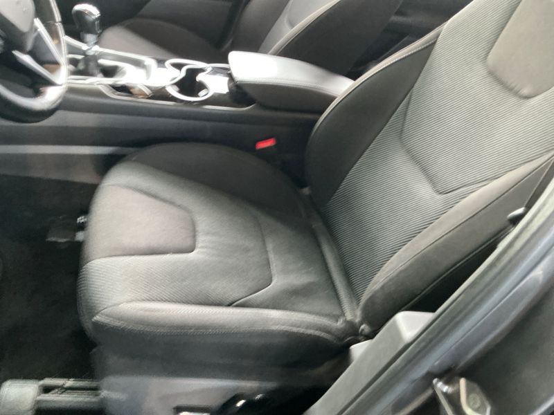Ford Mondeo 2.0 TDCi Titanium 2016 – снимка 36