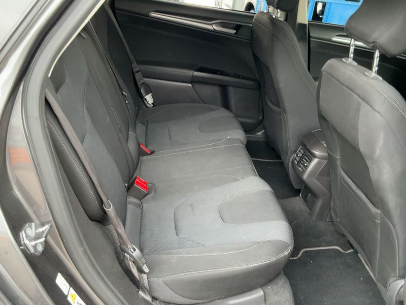 Ford Mondeo 2.0 TDCi Titanium 2016 – снимка 19