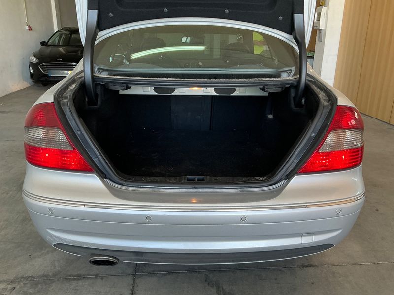 Mercedes-Benz CLK-Klasse CLK 220 CDI Avantgarde — zdjęcie 10