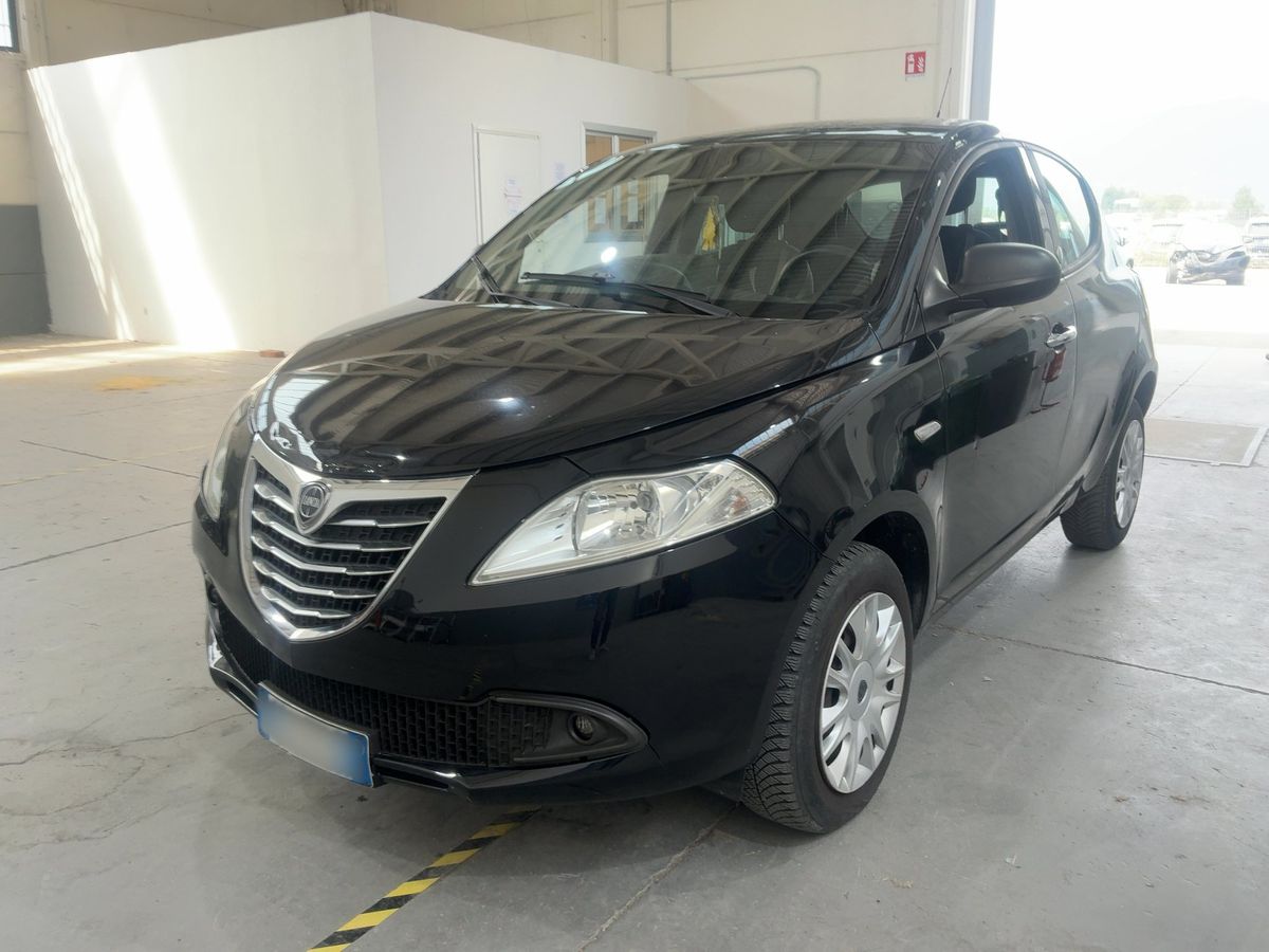 Lancia Ypsilon 2015