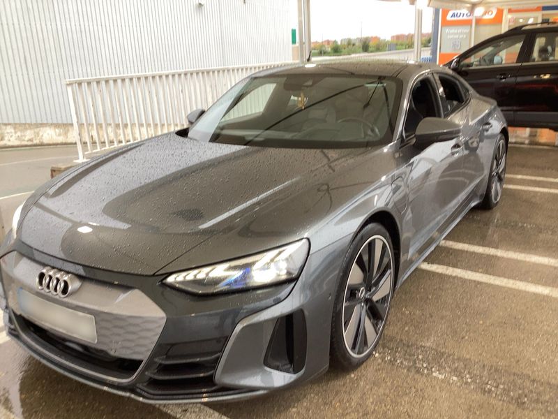 Audi e-tron GT