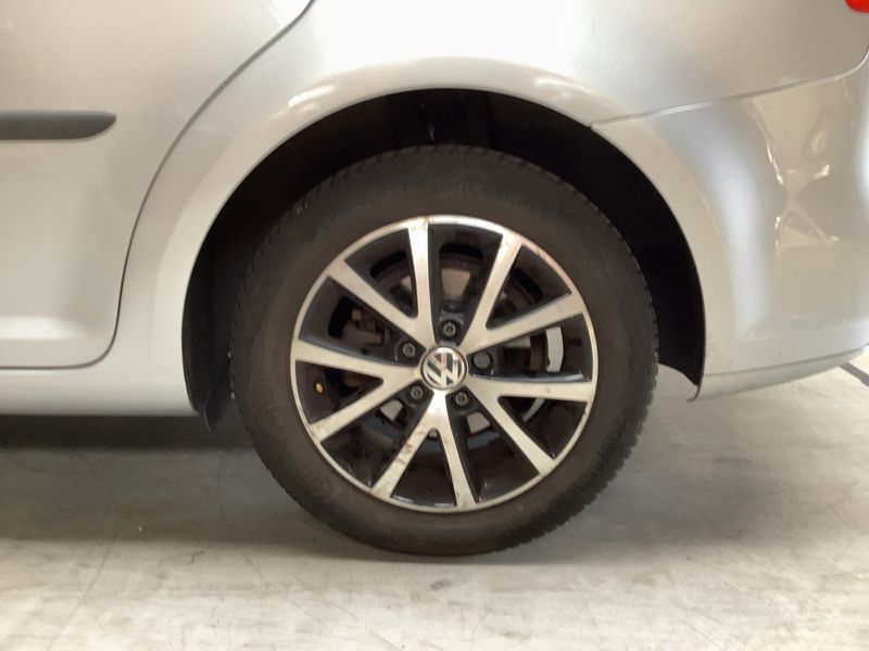 Volkswagen Touran 1.6 TDI Trendline BlueMotion Tech 2014 – снимка 5