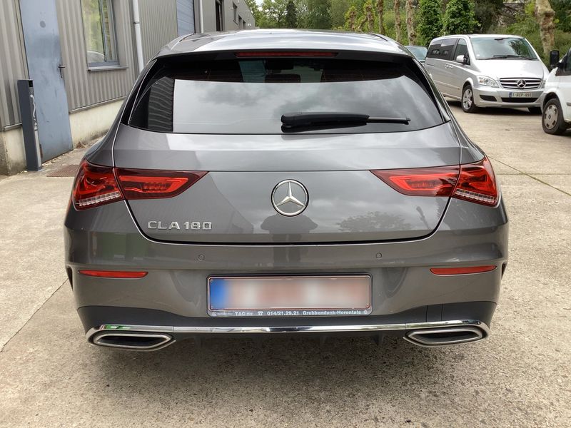 Mercedes-Benz CLA-Klasse CLA 180 Shooting Brake AMG Line — zdjęcie 5