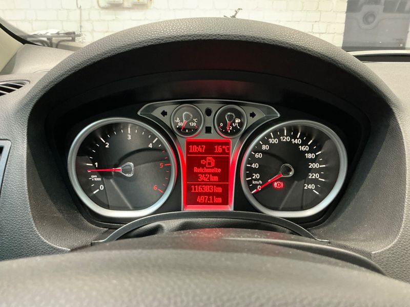 Ford Kuga 2.0 TDCi Titanium — zdjęcie 13
