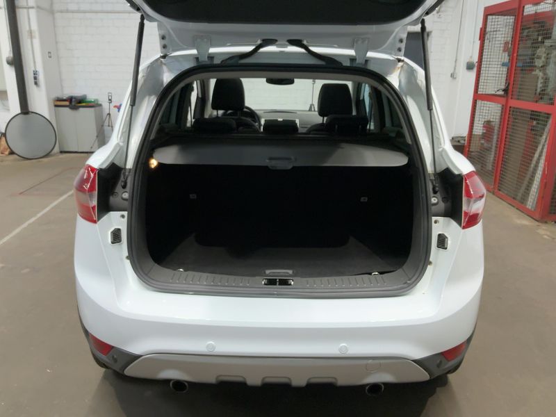 Ford Kuga 2.0 TDCi Titanium — zdjęcie 10