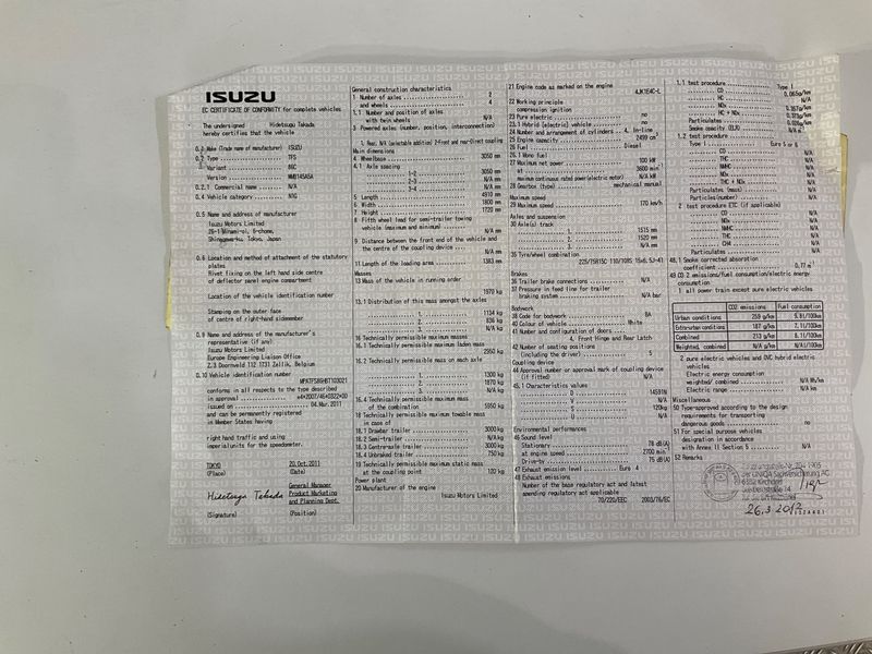 Isuzu D-MAX 2.5 Turbodiesel Double Cab Basis 4WD — zdjęcie 16