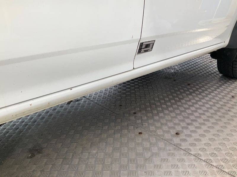 Isuzu D-MAX 2.5 Turbodiesel Double Cab Basis 4WD 2012 – снимка 23