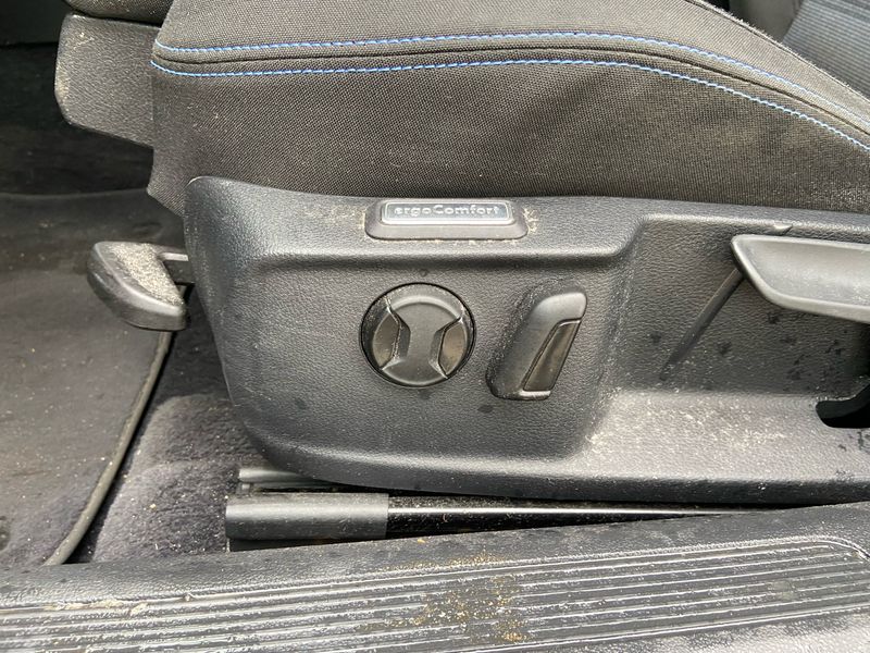 Volkswagen Passat 1.4 GTE — zdjęcie 25