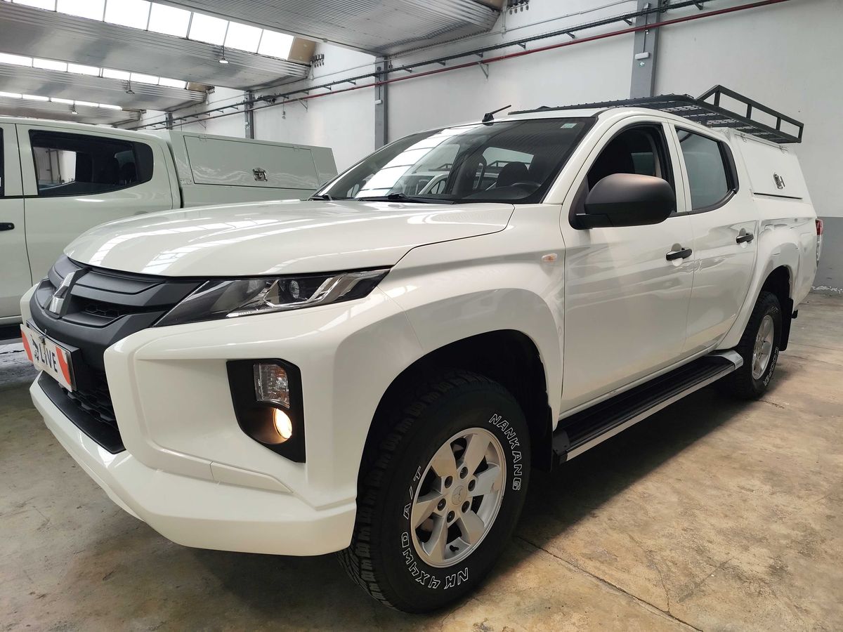 Mitsubishi L 2020