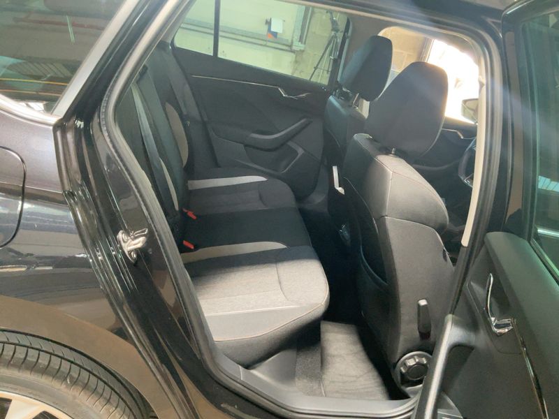 Skoda Kamiq 1.0 TSI Style — zdjęcie 14