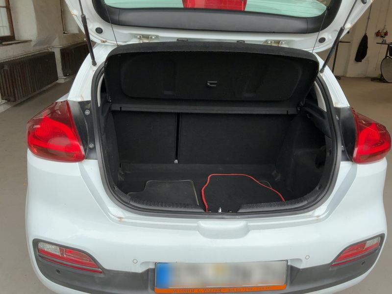 Kia pro_cee'd 1.6 GDI Edition 7 — zdjęcie 10