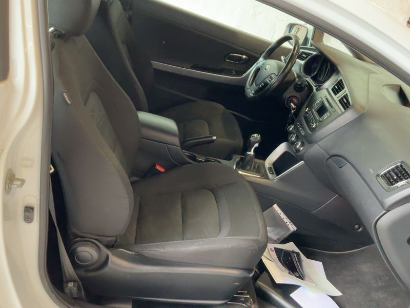 Kia pro_cee'd 1.6 GDI Edition 7 — zdjęcie 11