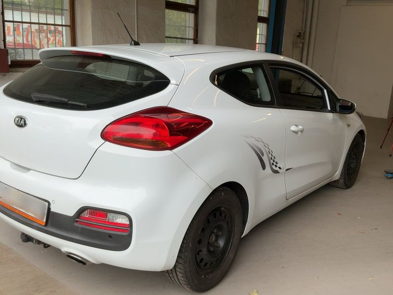 Kia pro_cee'd 1.6 GDI Edition 7 — zdjęcie 6