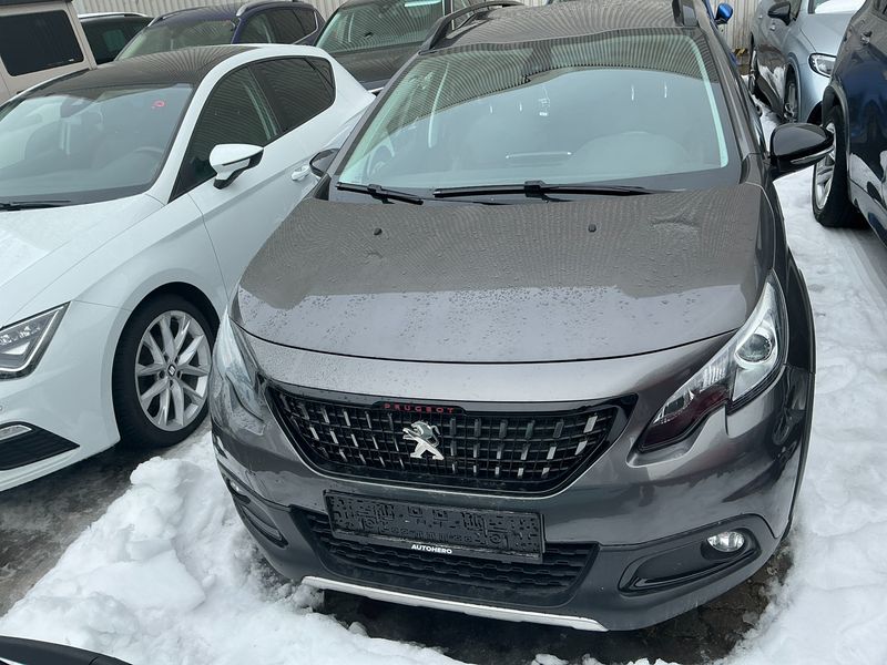 Peugeot 2008 1.2 PureTech Allure — zdjęcie 9
