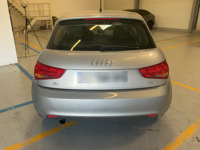 Audi A1 Sportback 1.6 TDI Attraction — zdjęcie 6