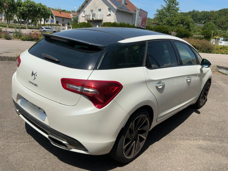 Citroen DS5 1.6 SoChic — zdjęcie 6
