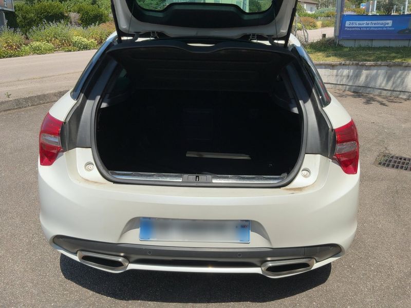 Citroen DS5 1.6 SoChic — zdjęcie 10