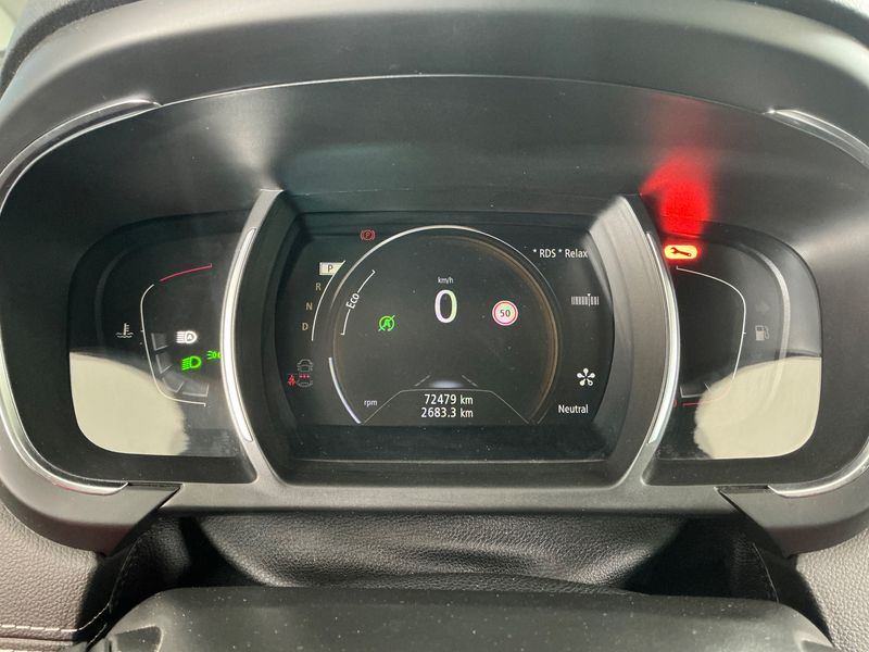 Renault Scenic 1.6 dCi Energy Initiale Paris — zdjęcie 13