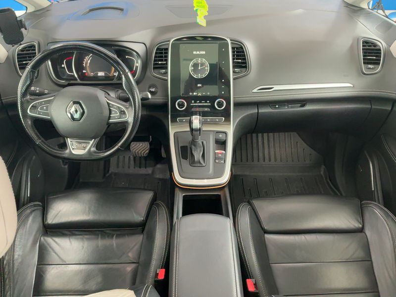 Renault Scenic 1.6 dCi Energy Initiale Paris — zdjęcie 12