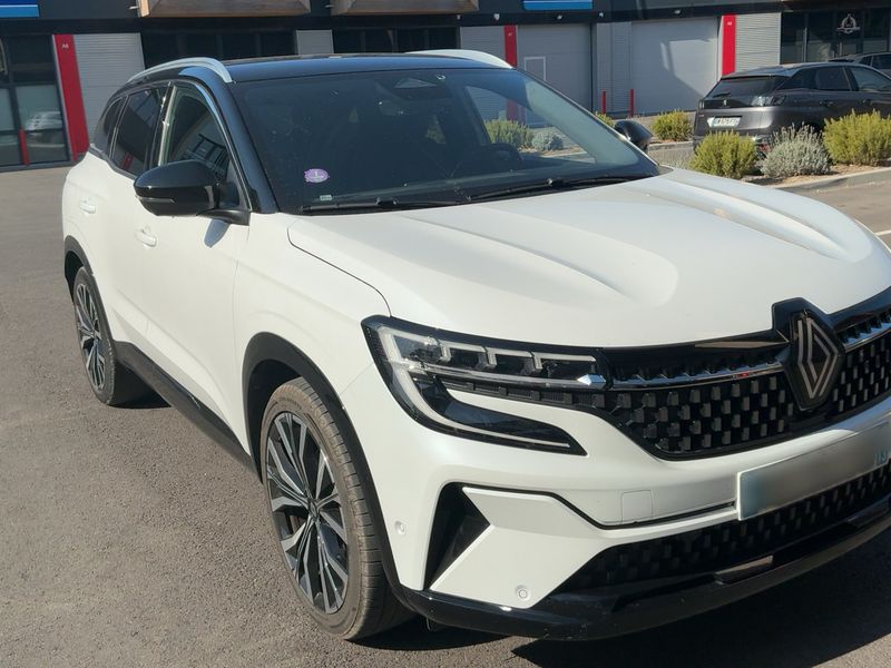 Renault Austral 1.2 Hybrid E-Tech Iconic — zdjęcie 8