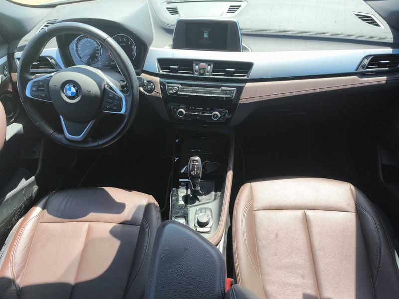 BMW X2 xDrive 20i Advantage — zdjęcie 11