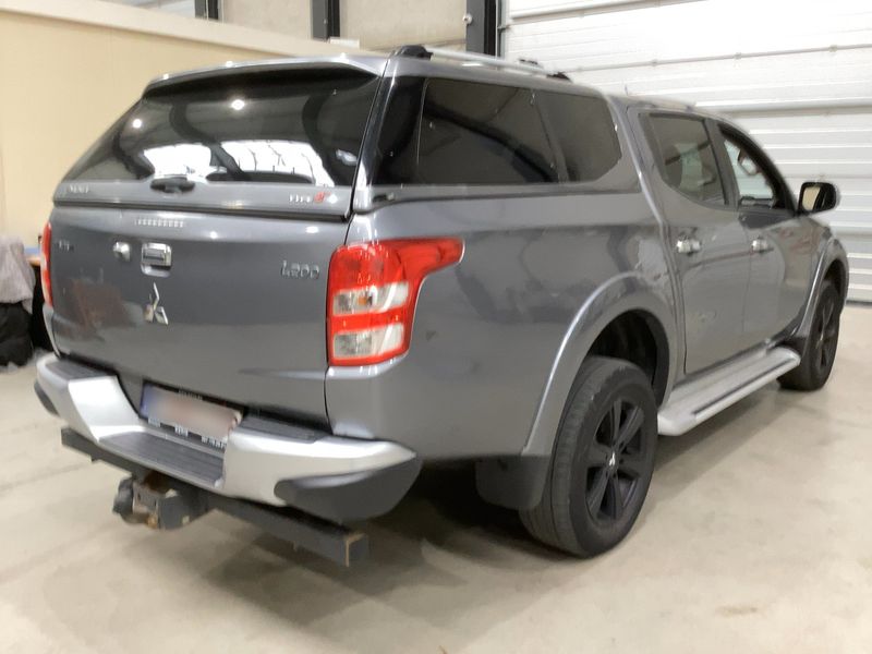 Mitsubishi L 200 2.4 DI-D SUV-Star+ Doppelkabine 4WD — zdjęcie 6
