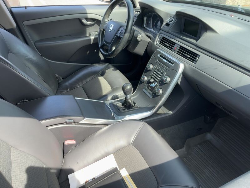 Volvo V70 1.6 D2 Kinetic — zdjęcie 11