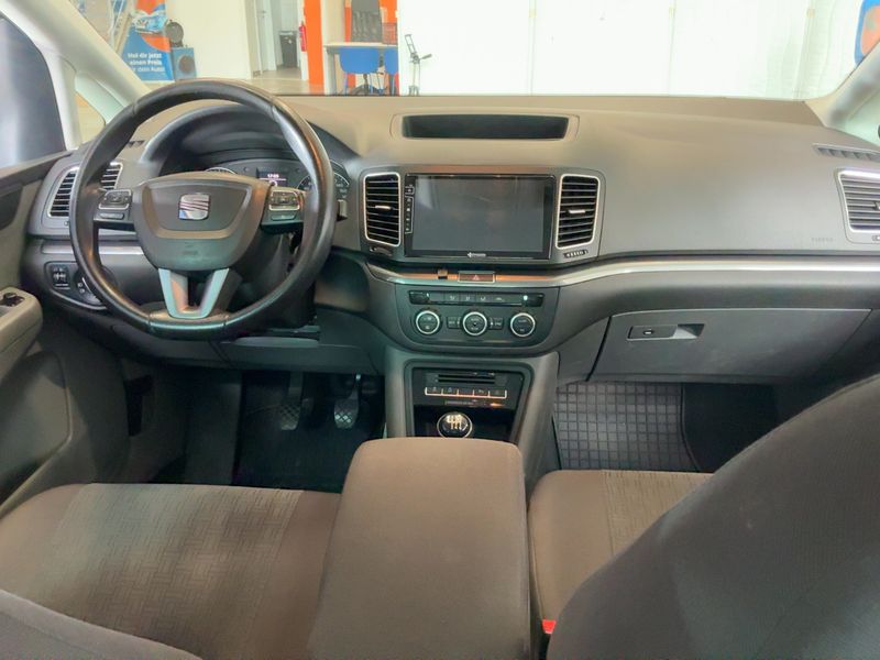 Seat Alhambra 2.0 TDI Reference Allrad — zdjęcie 12