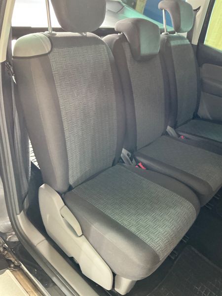 Seat Alhambra 2.0 TDI Reference Allrad 2013 – снимка 42