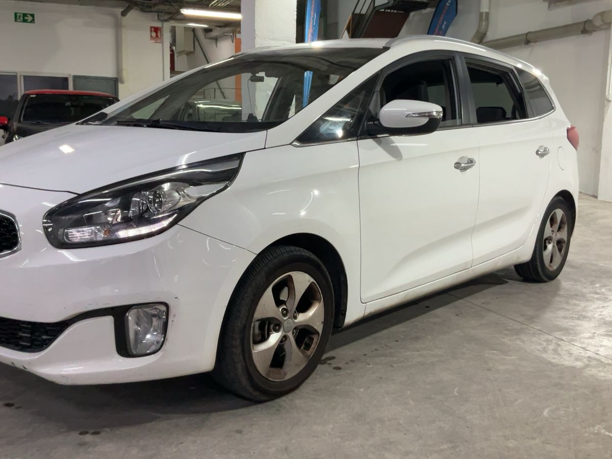 Kia Carens d'occasion