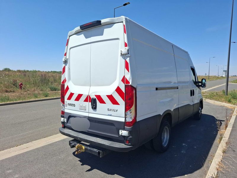 Iveco Daily 2.3 Diesel HKa 35 C V Radstand 3520 L — zdjęcie 5