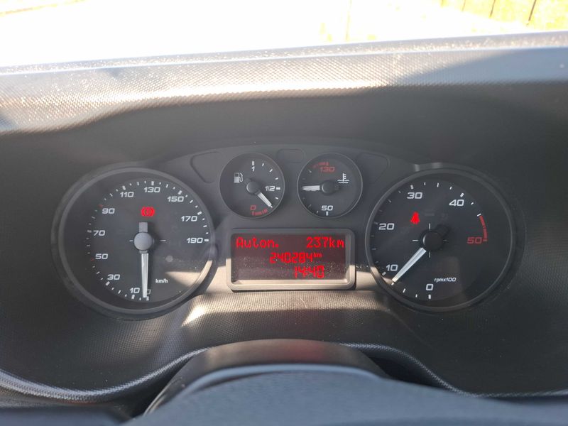 Iveco Daily 2.3 Diesel HKa 35 C V Radstand 3520 L — zdjęcie 12
